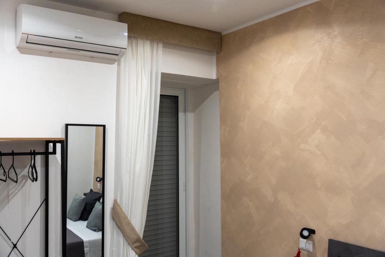 נאפולי B&B Santa Lucy L.A.M. מראה חיצוני תמונה