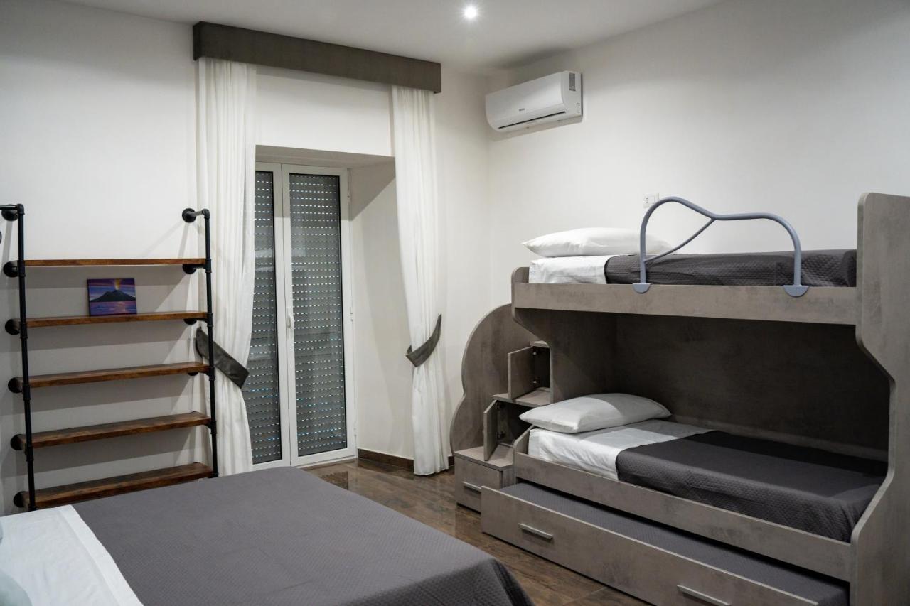 נאפולי B&B Santa Lucy L.A.M. מראה חיצוני תמונה