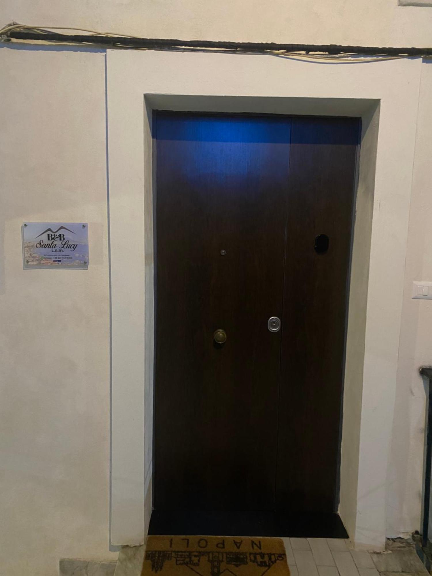 נאפולי B&B Santa Lucy L.A.M. מראה חיצוני תמונה